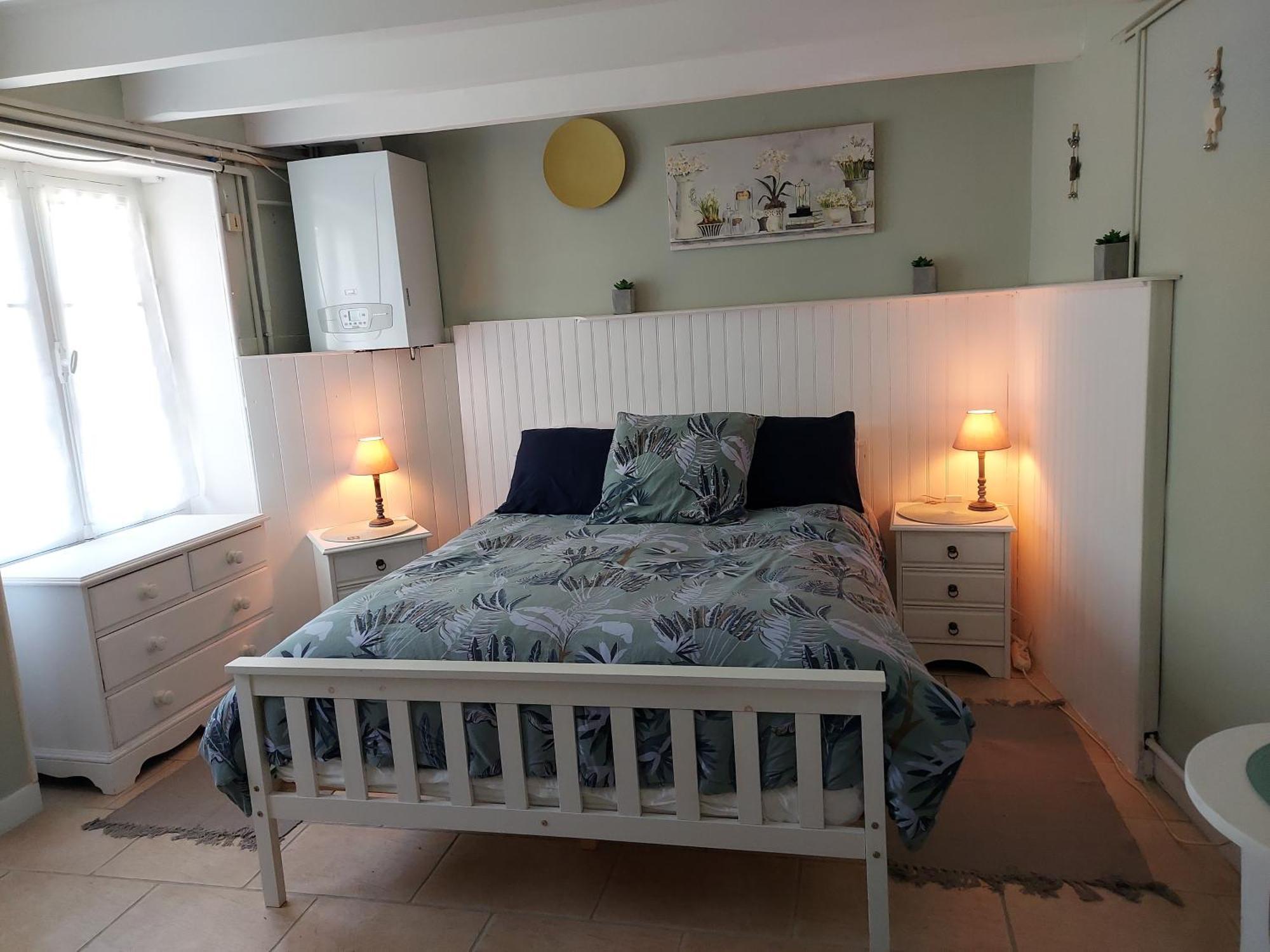 Charming Two Bedroom Gite With Beautiful Gardens Confolens Buitenkant foto